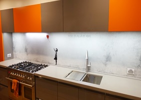 Banksy’s Balloon girl featured on a Kitchen Glass Splashback